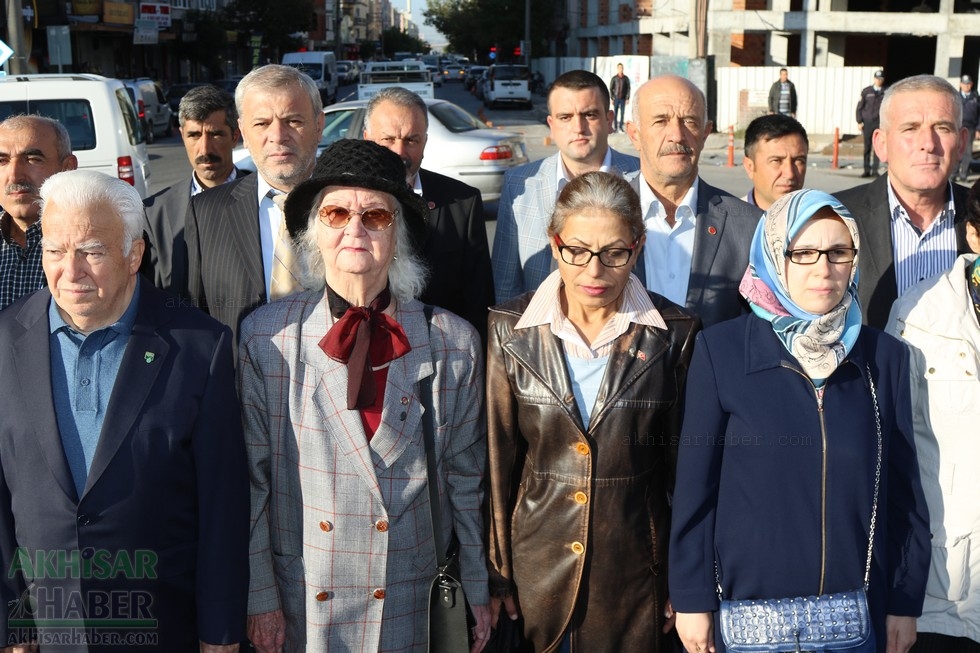 Fotoğraflarla Akhisar'da Muhtarlar Günü Milli Egemenlik Meydanı Ata 14