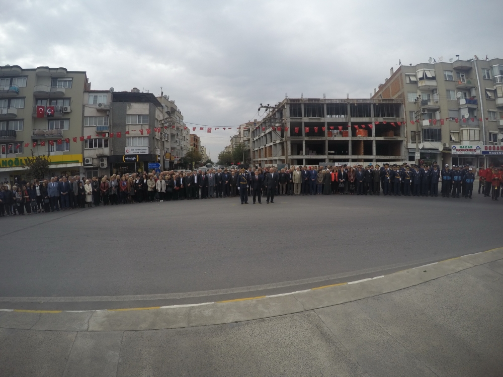 Fotoğraflarla Cumhuriyet Bayramı çelenk sunma programı 12