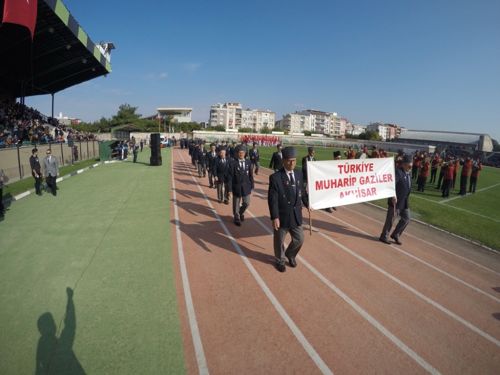 Fotoğraflarla Cumhuriyet Bayramımızın 93. yıl kutlama programı 44