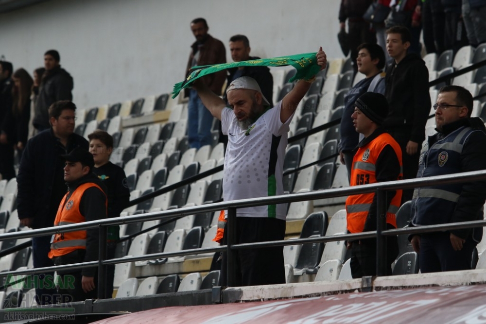 Akhisarspor, Gümüşhanespor müsabakasından görülmemiş kareler 11