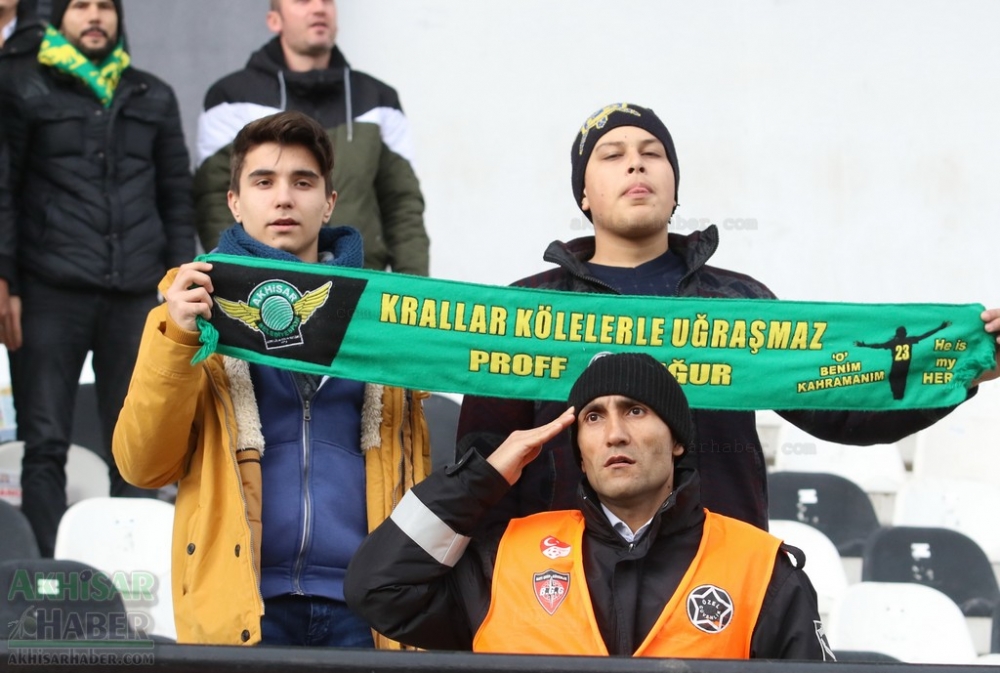 Akhisarspor, Gümüşhanespor müsabakasından görülmemiş kareler 2