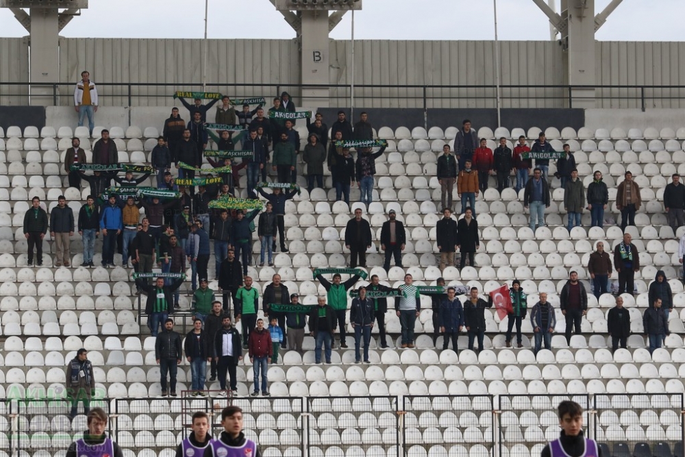 Akhisarspor, Gümüşhanespor müsabakasından görülmemiş kareler 8