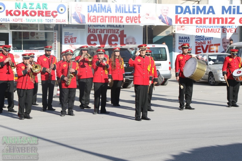 10 Nisan Polis Haftası kutlama etkinlikleri Atatürk anıtına çelenk sunma 14