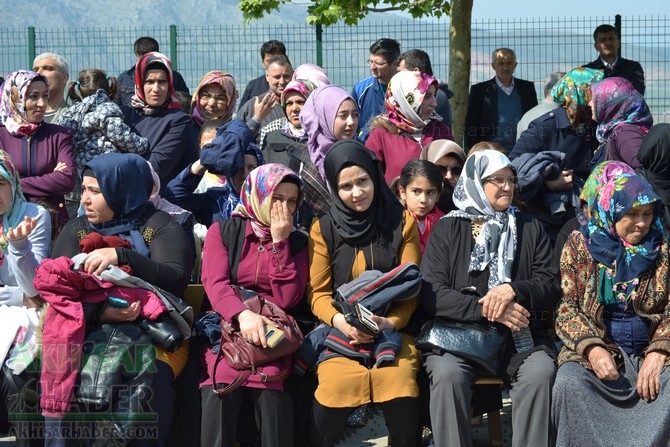 Akhisar Toki Zeytinkent İlkokulunda 23 Nisan coşkuyla kutlandı 108