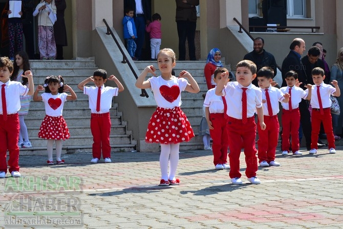 Akhisar Toki Zeytinkent İlkokulunda 23 Nisan coşkuyla kutlandı 137