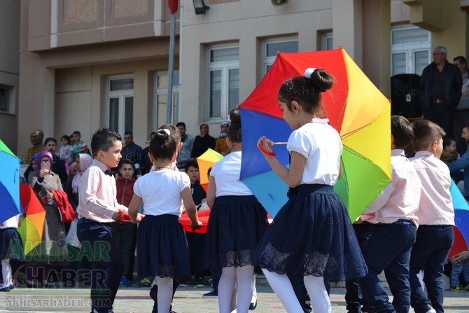 Akhisar Toki Zeytinkent İlkokulunda 23 Nisan coşkuyla kutlandı 159