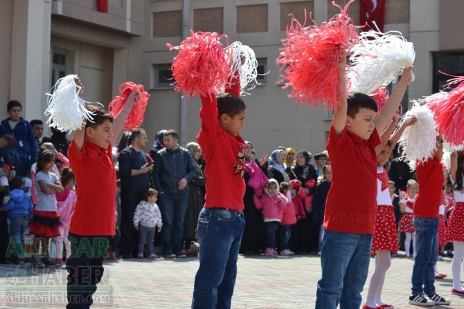 Akhisar Toki Zeytinkent İlkokulunda 23 Nisan coşkuyla kutlandı 163