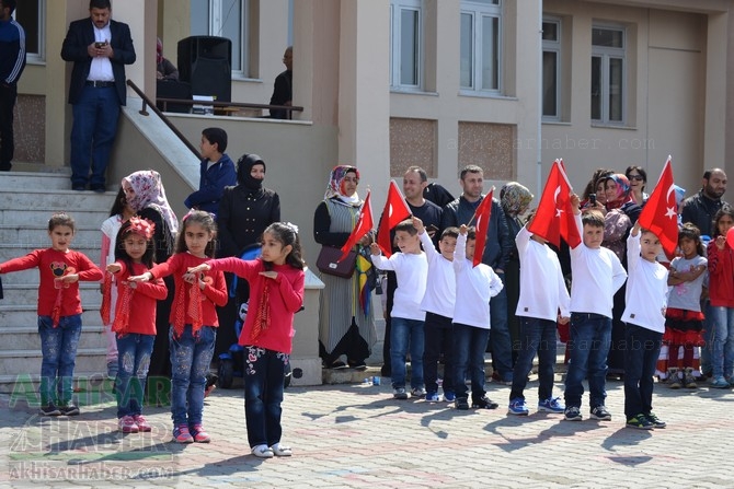 Akhisar Toki Zeytinkent İlkokulunda 23 Nisan coşkuyla kutlandı 166