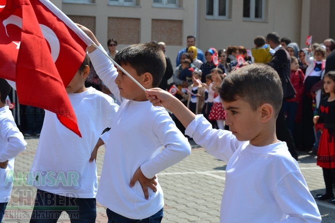 Akhisar Toki Zeytinkent İlkokulunda 23 Nisan coşkuyla kutlandı 174