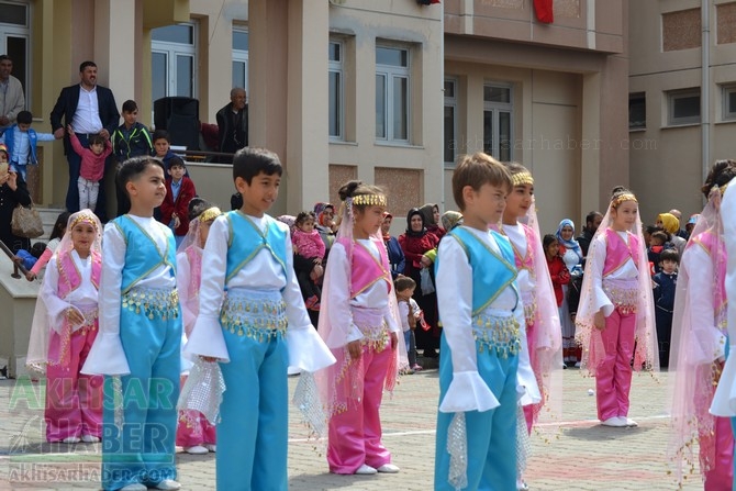 Akhisar Toki Zeytinkent İlkokulunda 23 Nisan coşkuyla kutlandı 177