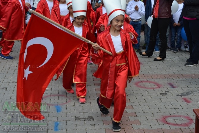 Akhisar Toki Zeytinkent İlkokulunda 23 Nisan coşkuyla kutlandı 56