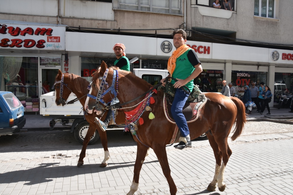 558. Çağlak Festivali Açılış Töreni Atlı birliklerin geçişleri 16