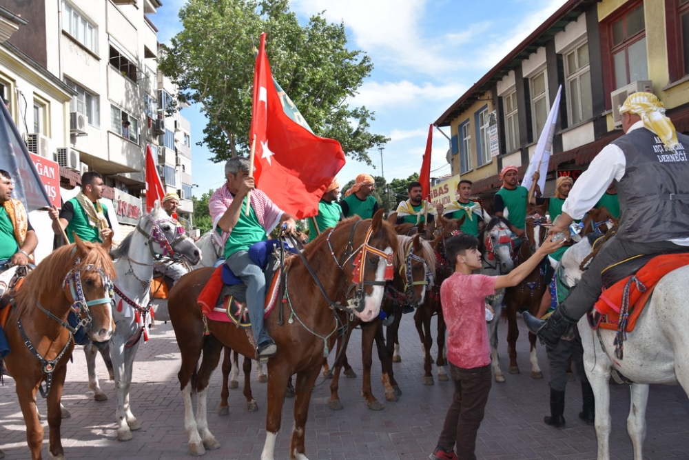 558. Çağlak Festivali Açılış Töreni Atlı birliklerin geçişleri 33