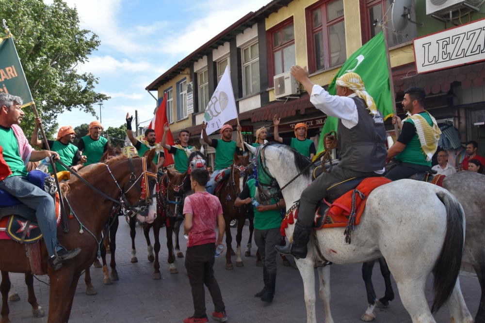 558. Çağlak Festivali Açılış Töreni Atlı birliklerin geçişleri 35