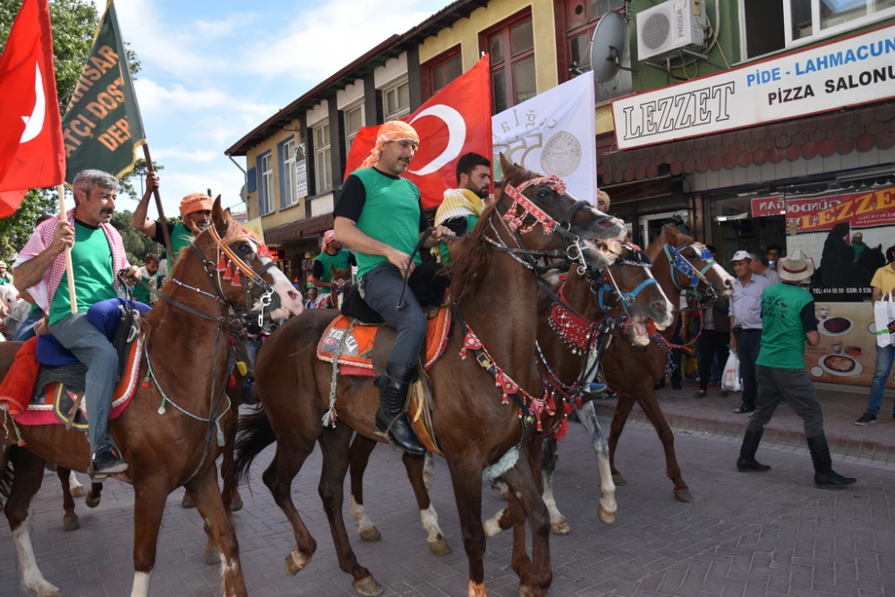 558. Çağlak Festivali Açılış Töreni Atlı birliklerin geçişleri 36