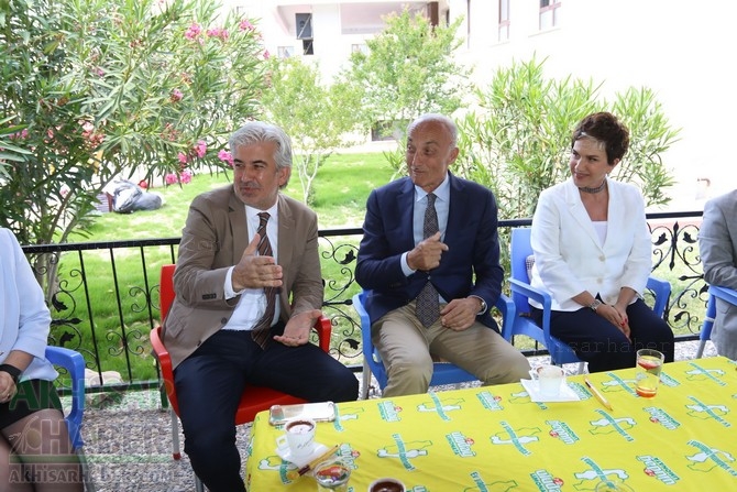 Zeynep Gülin Öngör Mesleki ve Teknik Anadolu Lisesi Akıllı Spor ve Konfe 19