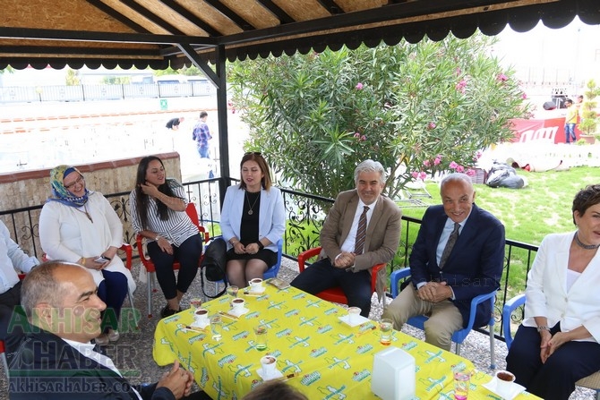 Zeynep Gülin Öngör Mesleki ve Teknik Anadolu Lisesi Akıllı Spor ve Konfe 20