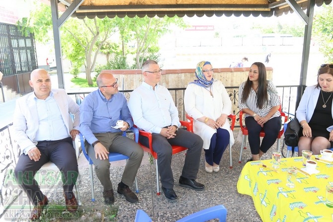 Zeynep Gülin Öngör Mesleki ve Teknik Anadolu Lisesi Akıllı Spor ve Konfe 23