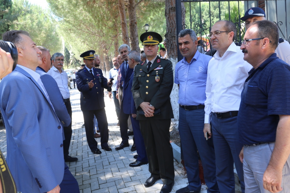 15 Temmuz şehitleri Akhisar'da anıldı 7