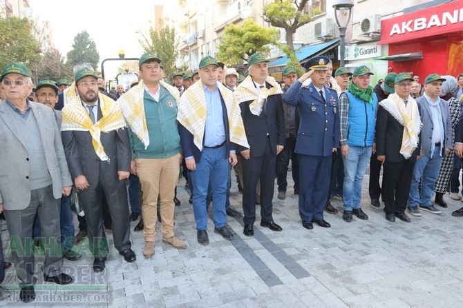 Akhisar’da zeytine minnet yürüyüşü yapıldı 14