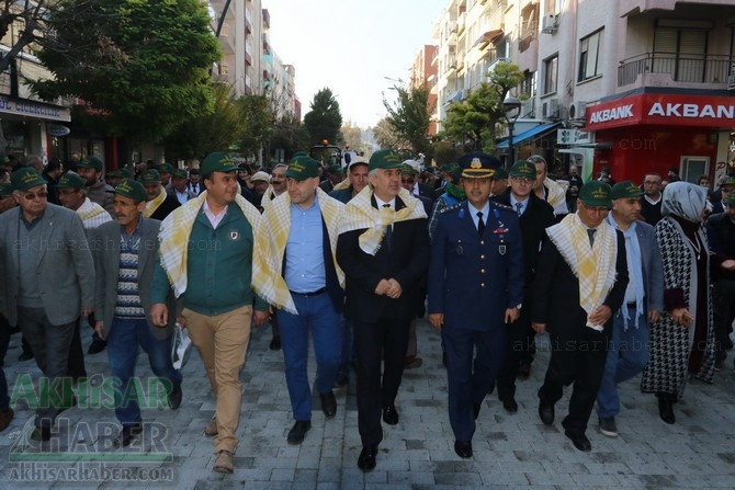 Akhisar’da zeytine minnet yürüyüşü yapıldı 15