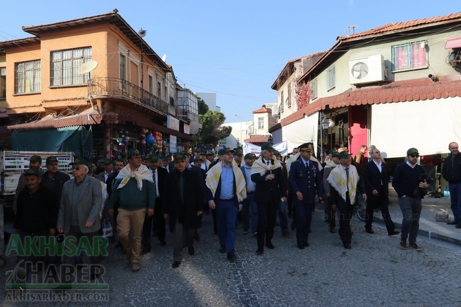 Akhisar’da zeytine minnet yürüyüşü yapıldı 48