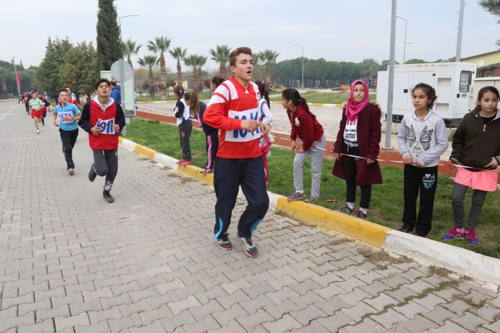 Akhisar 27 Aralık 2017 Atatürk Kır Koşusu 93