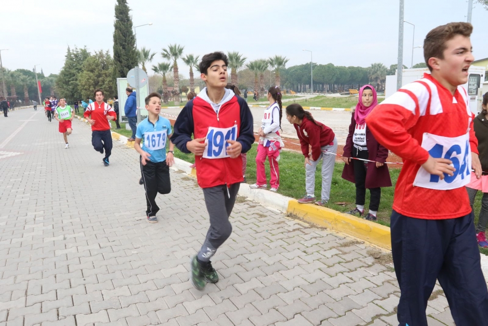 Akhisar 27 Aralık 2017 Atatürk Kır Koşusu 94