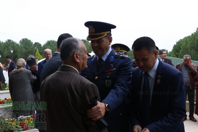 Akhisar'da 18 Mart Şehitler Günü ve Çanakkale Zaferinin 103.Yılı 51