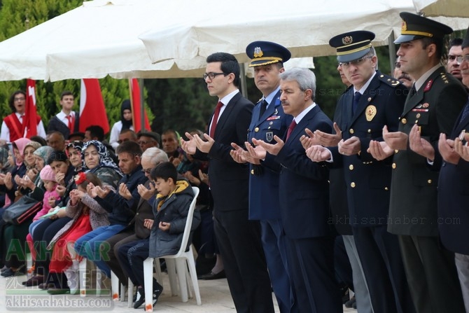 Akhisar'da 18 Mart Şehitler Günü ve Çanakkale Zaferinin 103.Yılı 54