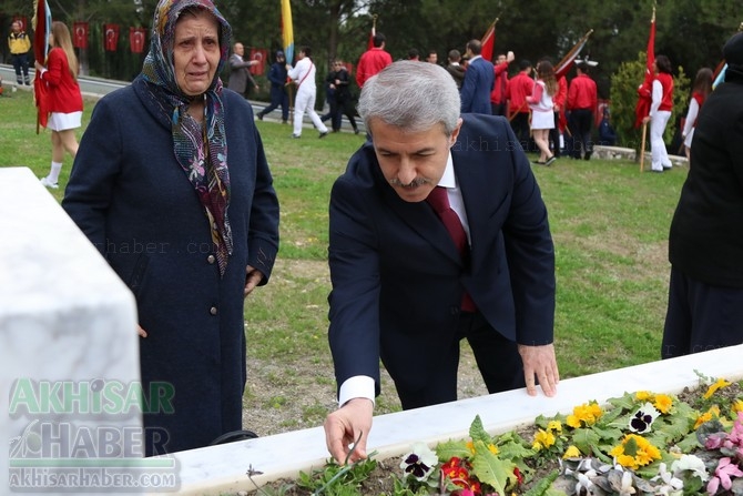 Akhisar'da 18 Mart Şehitler Günü ve Çanakkale Zaferinin 103.Yılı 59