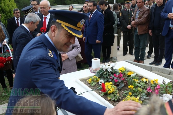 Akhisar'da 18 Mart Şehitler Günü ve Çanakkale Zaferinin 103.Yılı 64