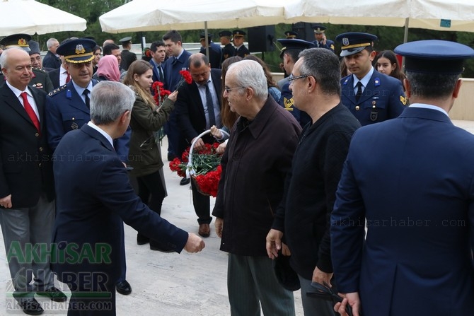 Akhisar'da 18 Mart Şehitler Günü ve Çanakkale Zaferinin 103.Yılı 70