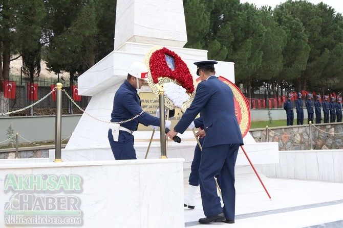 Akhisar'da 18 Mart Şehitler Günü ve Çanakkale Zaferinin 103.Yılı 8