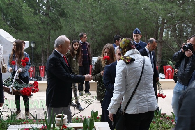 Akhisar'da 18 Mart Şehitler Günü ve Çanakkale Zaferinin 103.Yılı 94