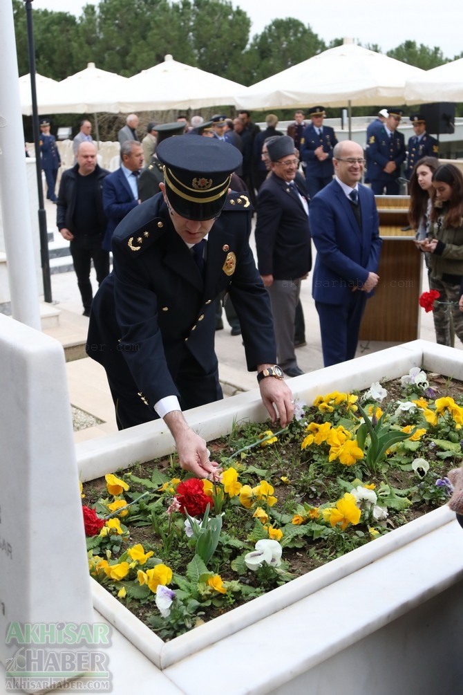 Akhisar'da 18 Mart Şehitler Günü ve Çanakkale Zaferinin 103.Yılı 95