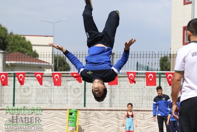 19 Mayıs Atatürk'ü Anma Gençlik ve Spor Bayramı 99.yıl kutlama etki 40