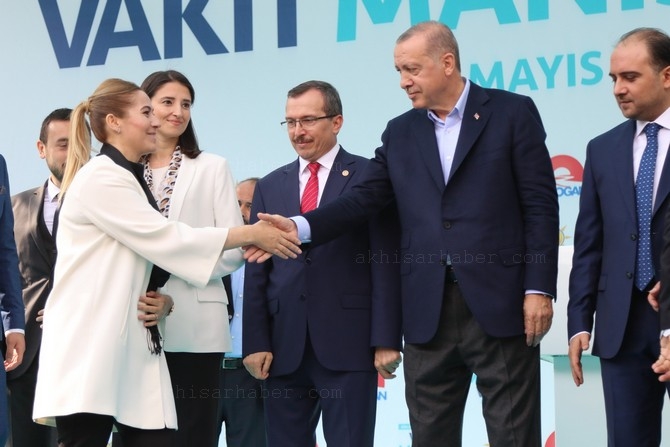 Cumhurbaşkanı Recep Tayyip Erdoğan, Akhisar'da miting yaptı 217