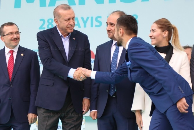 Cumhurbaşkanı Recep Tayyip Erdoğan, Akhisar'da miting yaptı 220