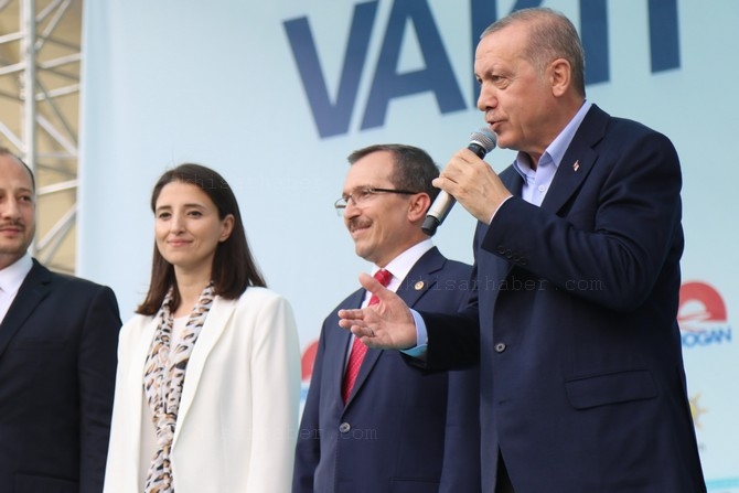 Cumhurbaşkanı Recep Tayyip Erdoğan, Akhisar'da miting yaptı 225