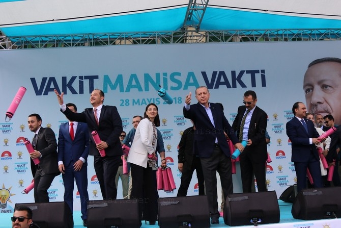 Cumhurbaşkanı Recep Tayyip Erdoğan, Akhisar'da miting yaptı 241