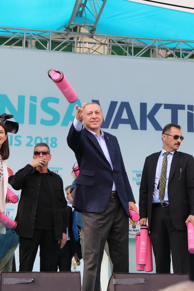 Cumhurbaşkanı Recep Tayyip Erdoğan, Akhisar'da miting yaptı 259