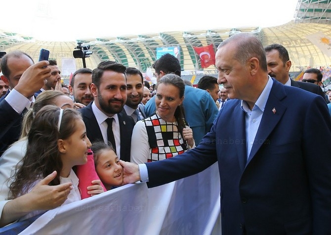 Cumhurbaşkanı Recep Tayyip Erdoğan, Akhisar'da miting yaptı 27