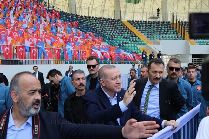 Cumhurbaşkanı Recep Tayyip Erdoğan, Akhisar'da miting yaptı 280