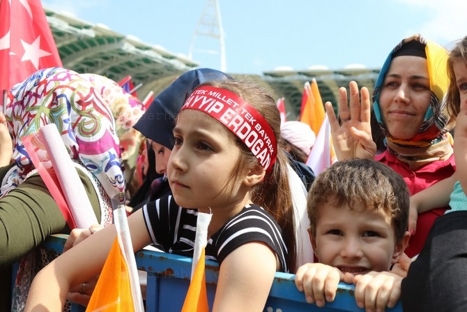 Cumhurbaşkanı Recep Tayyip Erdoğan, Akhisar'da miting yaptı 32