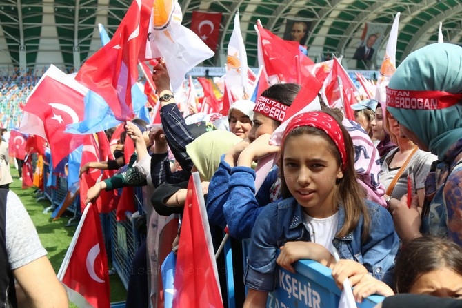 Cumhurbaşkanı Recep Tayyip Erdoğan, Akhisar'da miting yaptı 40