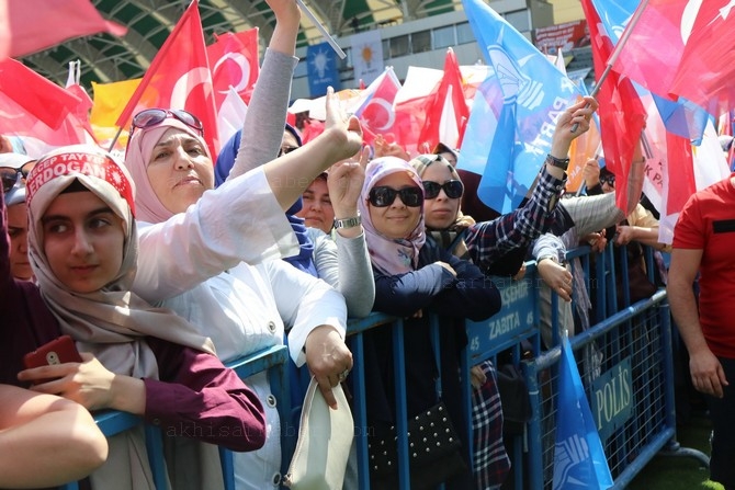 Cumhurbaşkanı Recep Tayyip Erdoğan, Akhisar'da miting yaptı 47