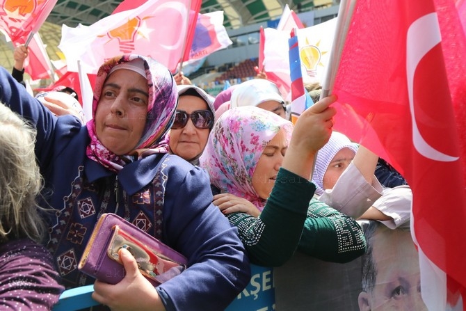 Cumhurbaşkanı Recep Tayyip Erdoğan, Akhisar'da miting yaptı 50