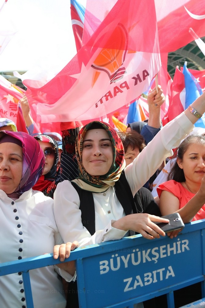 Cumhurbaşkanı Recep Tayyip Erdoğan, Akhisar'da miting yaptı 57