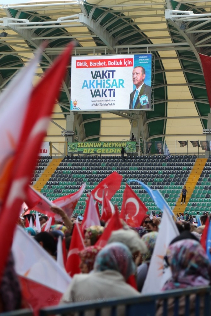 Cumhurbaşkanı Recep Tayyip Erdoğan, Akhisar'da miting yaptı 60